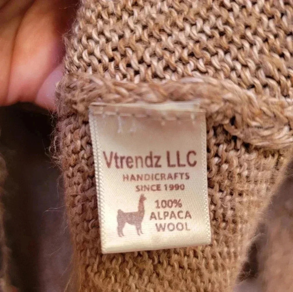 VTrendz 100% Alpaca Wool Long Sleeve Hooded Shirt Size Large - Picture 3 of 3